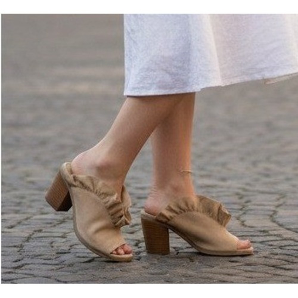 Unity in Diversity Women Ruffle Mules Size 37 Dress Block Heel Tan Suede